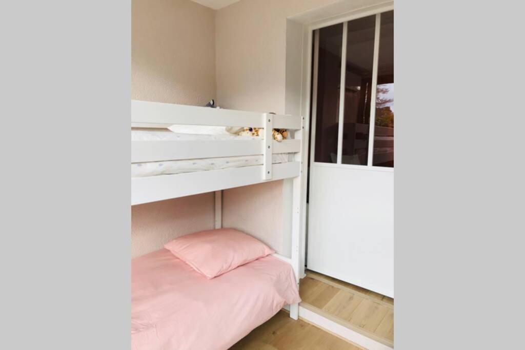 La Petite Pinede Studio Climatise Proche Plage Sanary-sur-Mer Luaran gambar